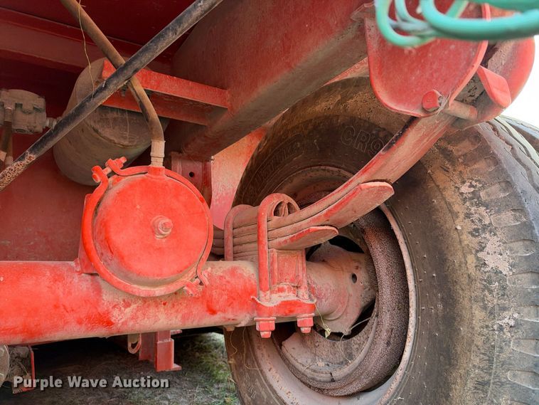 image for item FB8441 Dragon frac tank trailer