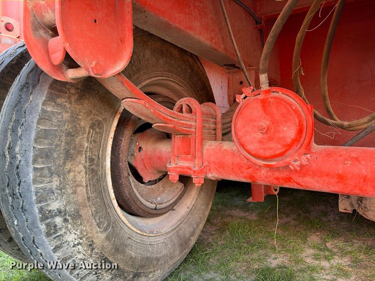 image for item FB8441 Dragon frac tank trailer