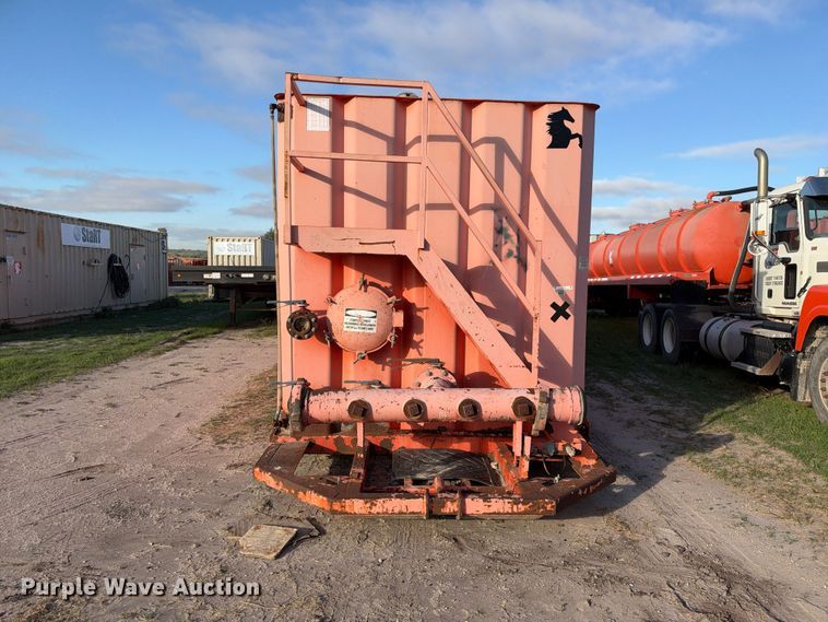 image for item FB8442 2007 Salty's Manufacturing frac tank trailer