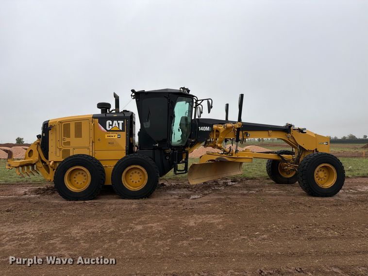 image for item FC0013 2017 Caterpillar 140M3 motor grader