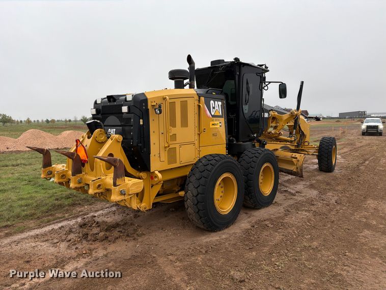 image for item FC0013 2017 Caterpillar 140M3 motor grader