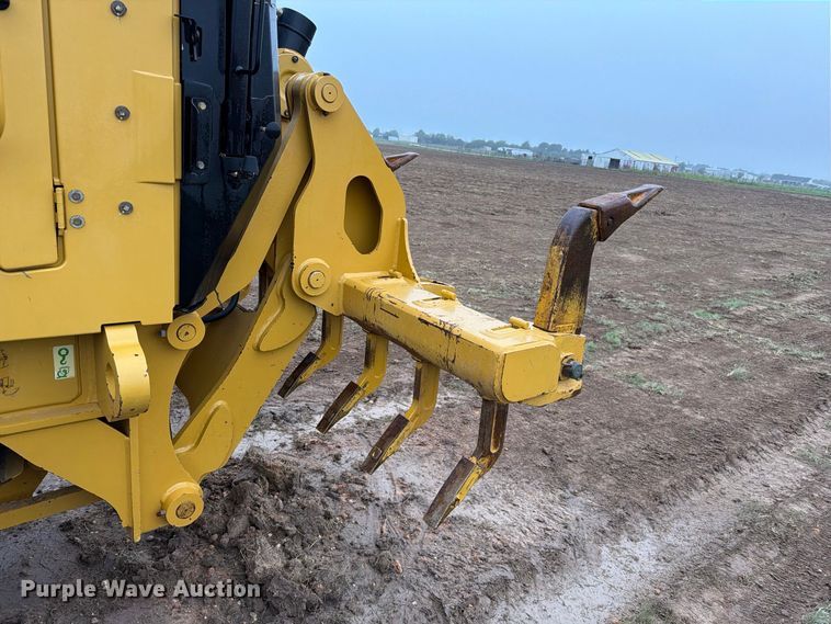 image for item FC0013 2017 Caterpillar 140M3 motor grader