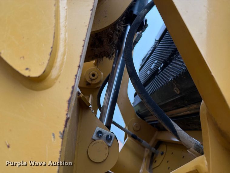 image for item FC0013 2017 Caterpillar 140M3 motor grader