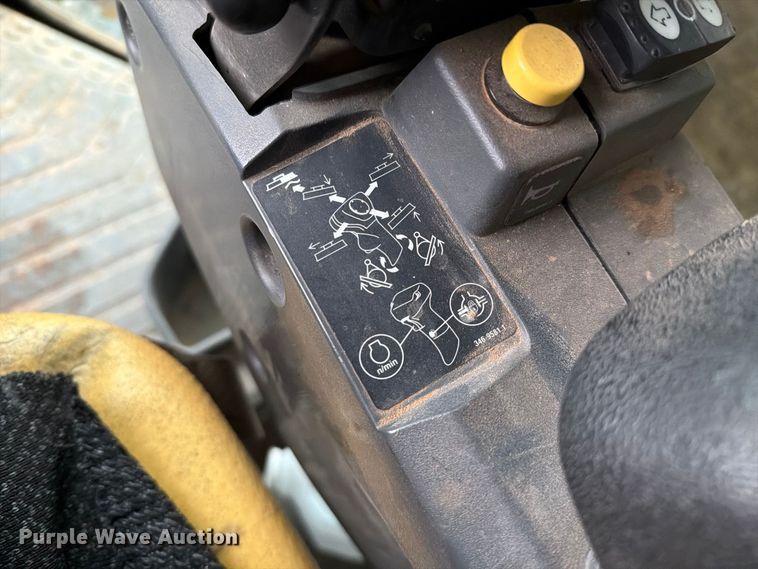 image for item FC0013 2017 Caterpillar 140M3 motor grader