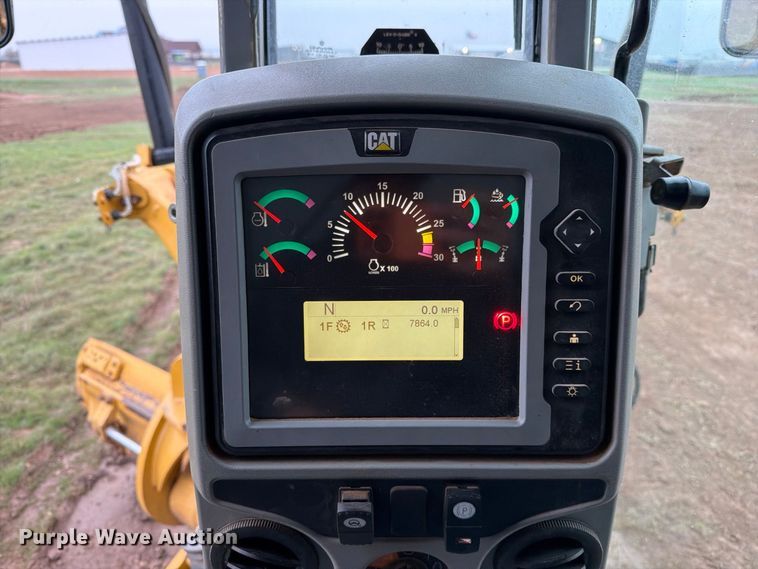 image for item FC0013 2017 Caterpillar 140M3 motor grader