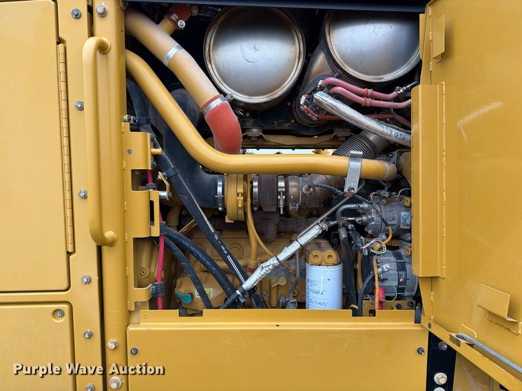image for item FC0013 2017 Caterpillar 140M3 motor grader