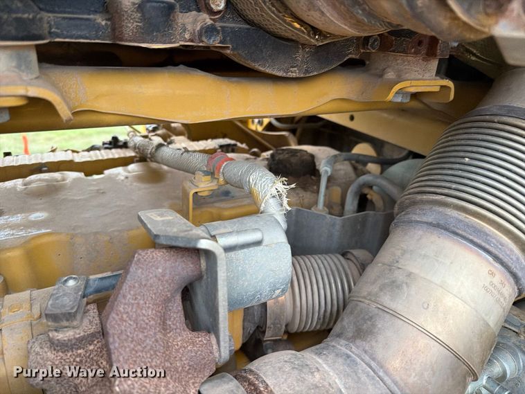image for item FC0013 2017 Caterpillar 140M3 motor grader