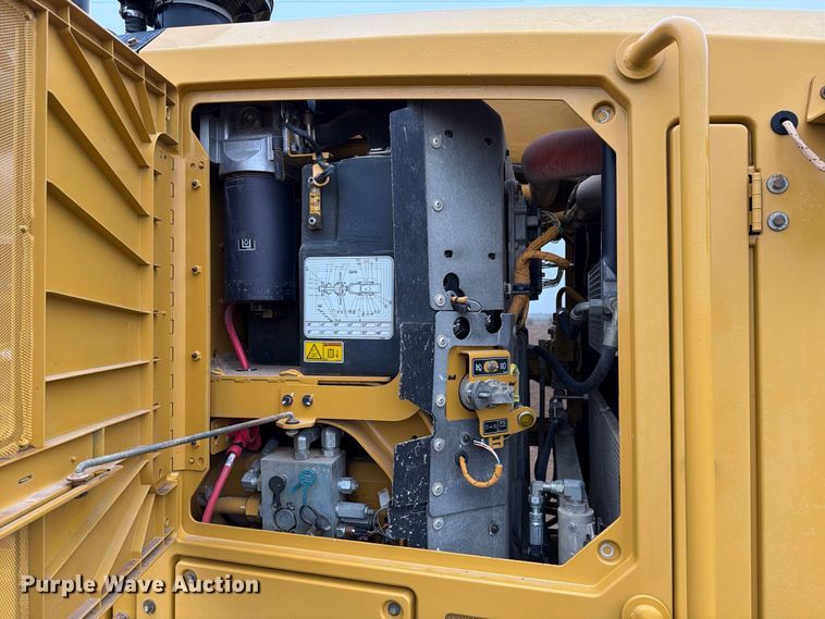 image for item FC0013 2017 Caterpillar 140M3 motor grader