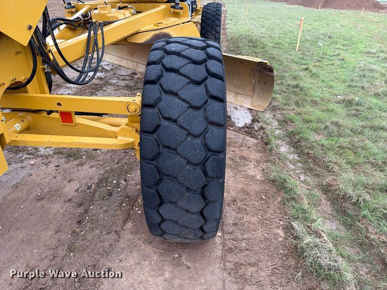 image for item FC0013 2017 Caterpillar 140M3 motor grader