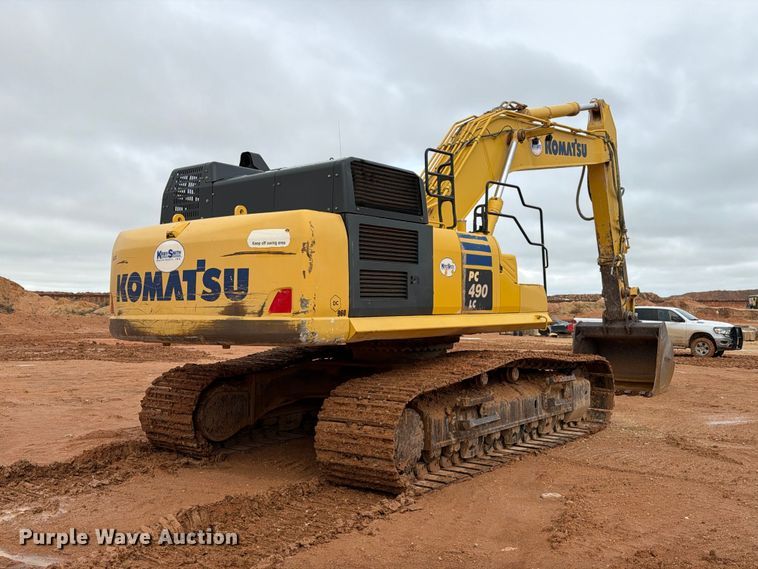 image for item FC0015 2018 Komatsu PC490LC-11 excavator