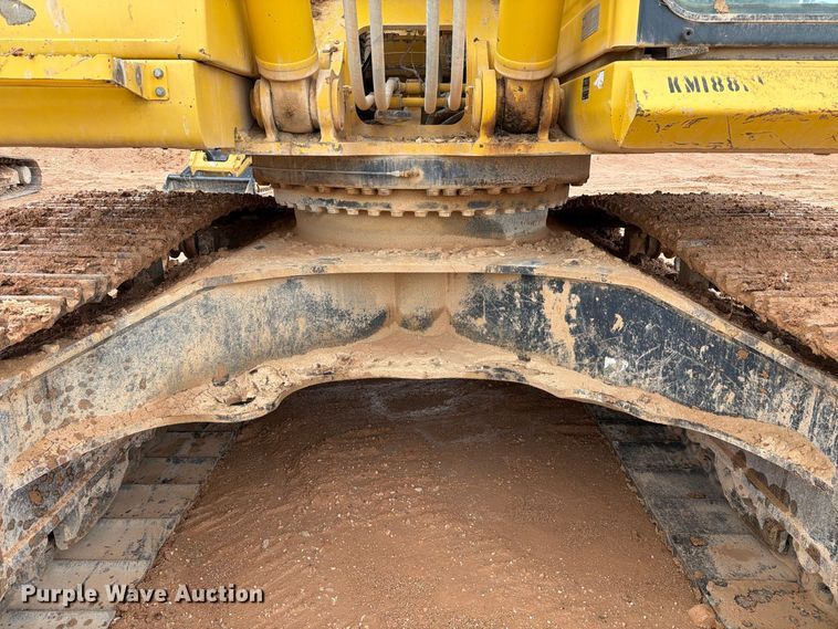 image for item FC0015 2018 Komatsu PC490LC-11 excavator