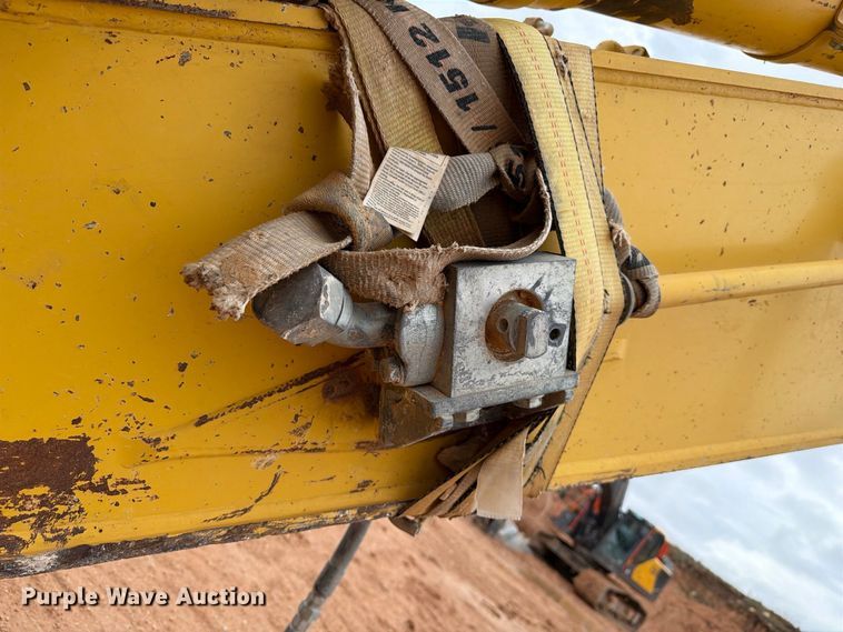 image for item FC0015 2018 Komatsu PC490LC-11 excavator