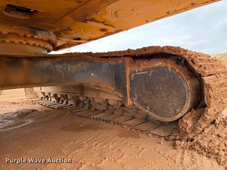 image for item FC0015 2018 Komatsu PC490LC-11 excavator