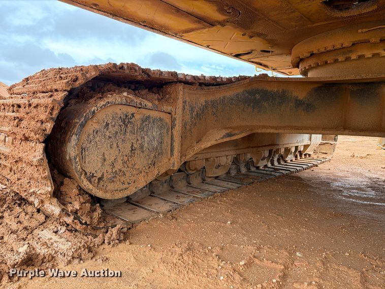 image for item FC0015 2018 Komatsu PC490LC-11 excavator