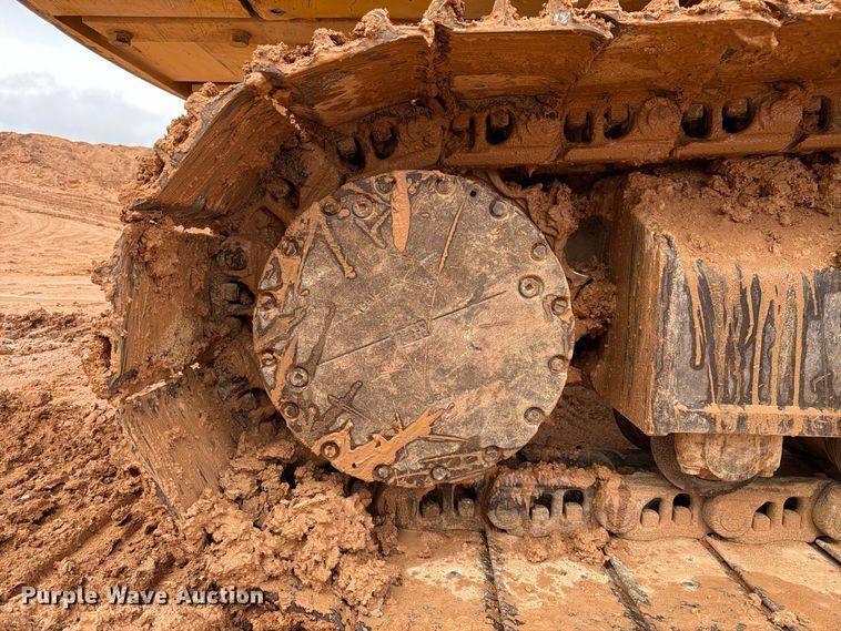 image for item FC0015 2018 Komatsu PC490LC-11 excavator