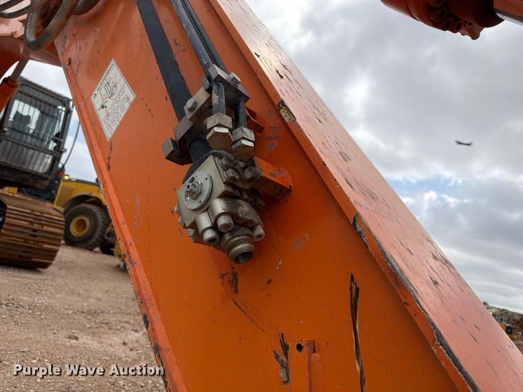 image for item FC0016 2012 Hitachi ZX350LC-5N excavator
