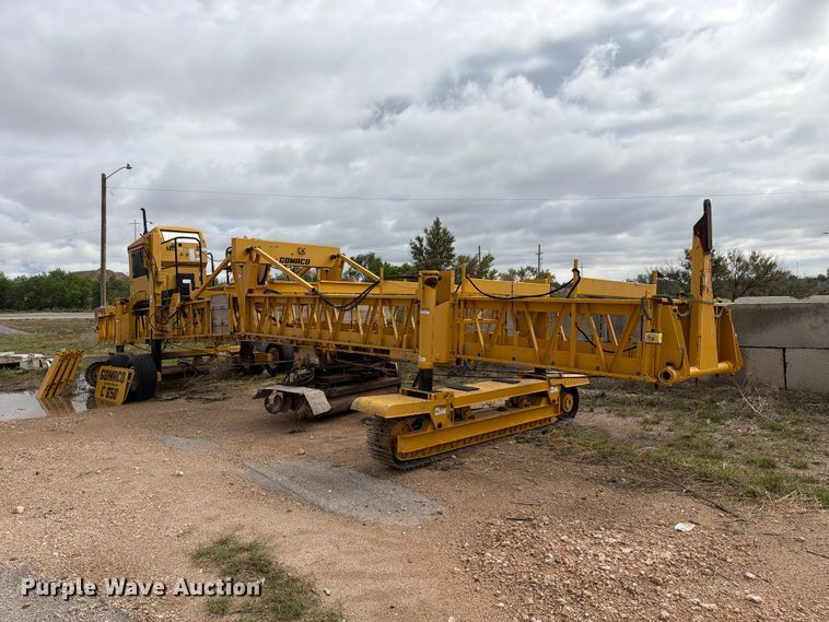 image for item FC0017 Gomaco C-650-S slipform paver