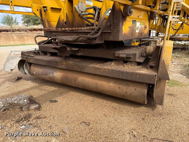 image for item FC0017 Gomaco C-650-S slipform paver