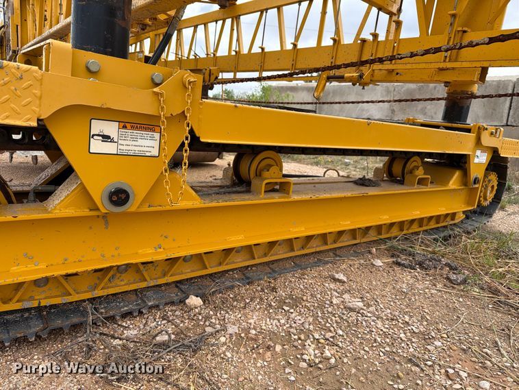 image for item FC0017 Gomaco C-650-S slipform paver