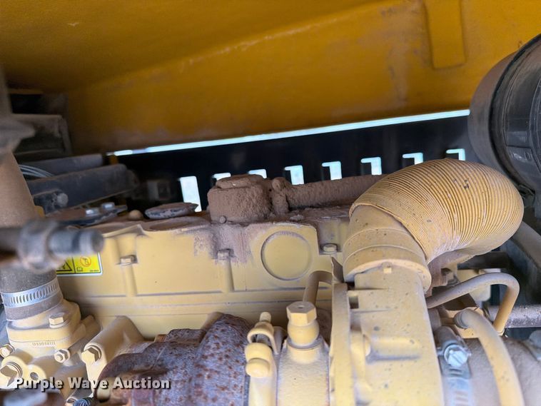 image for item FC0017 Gomaco C-650-S slipform paver