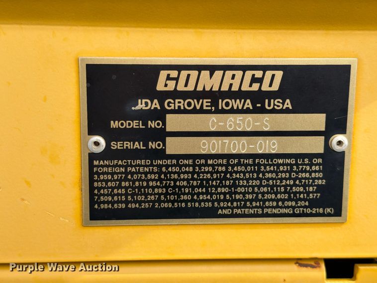 image for item FC0017 Gomaco C-650-S slipform paver