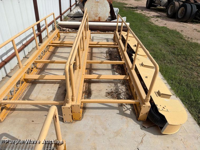 image for item FC0017 Gomaco C-650-S slipform paver