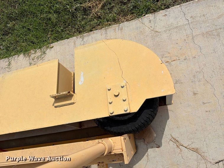 image for item FC0017 Gomaco C-650-S slipform paver