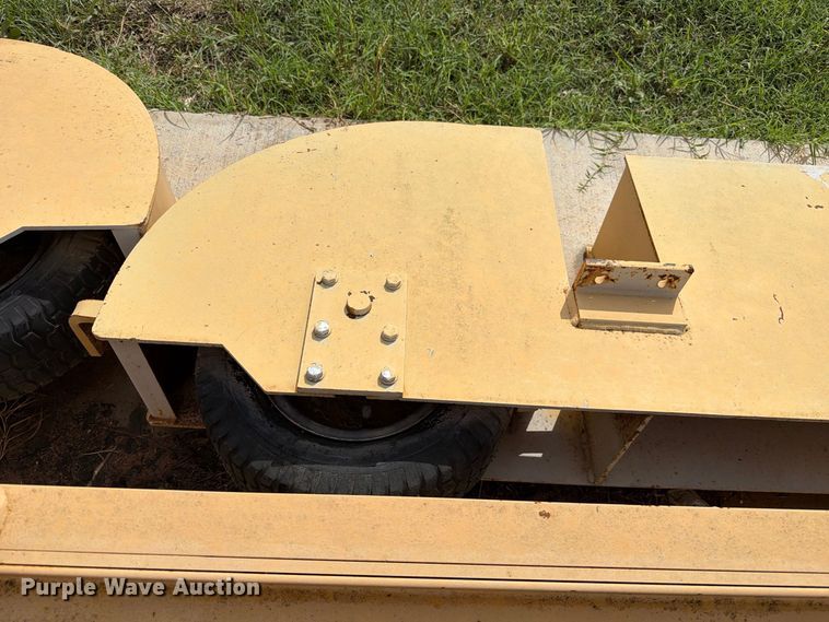 image for item FC0017 Gomaco C-650-S slipform paver