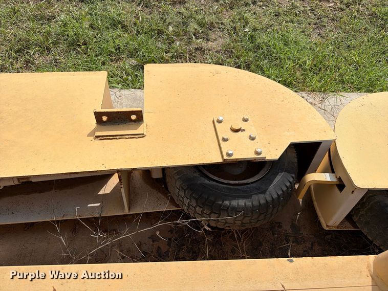 image for item FC0017 Gomaco C-650-S slipform paver