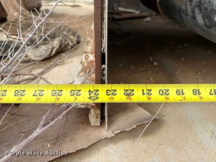 image for item FC0018 (6) concrete curb forms