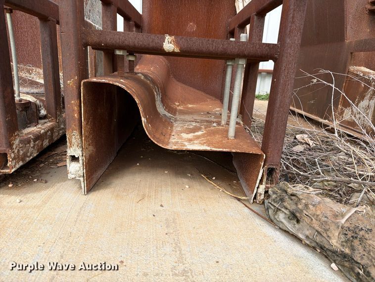 image for item FC0018 (6) concrete curb forms