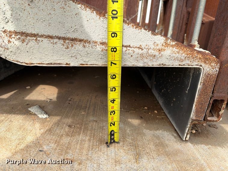 image for item FC0018 (6) concrete curb forms