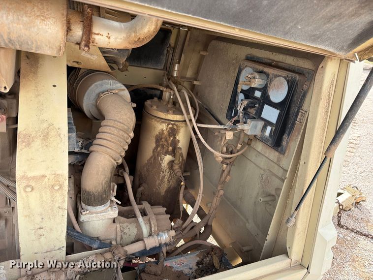 image for item FC0021 2008 Ingersoll Rand air compressor