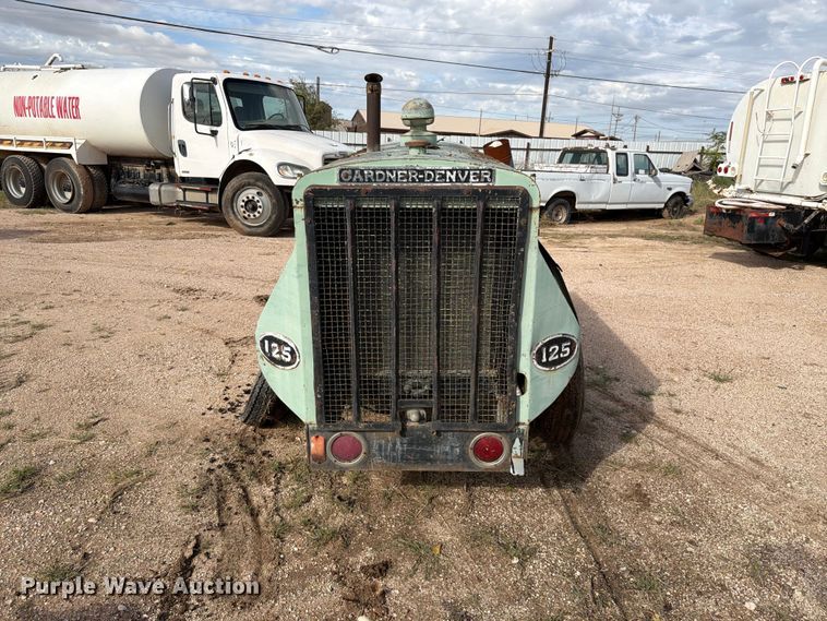 image for item FC0022 Gardner Denver WH125 air compressor