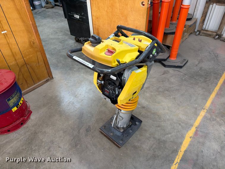 image for item FC0024 Bomag BT65 plate compactor
