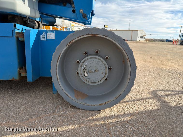 image for item FC0025 2017 Genie Z-34/22N boom lift