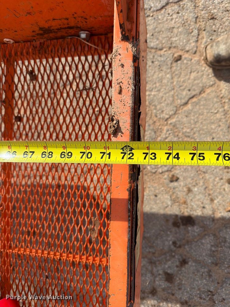 image for item FC0026 2015 JLG 450AJ boom lift