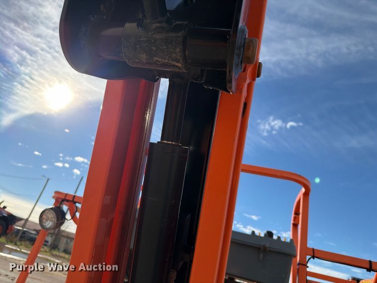 image for item FC0026 2015 JLG 450AJ boom lift
