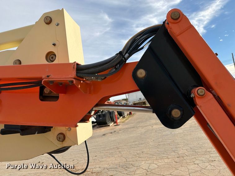 image for item FC0026 2015 JLG 450AJ boom lift