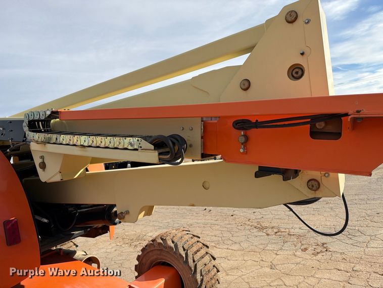image for item FC0026 2015 JLG 450AJ boom lift