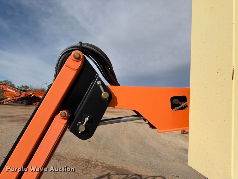 image for item FC0026 2015 JLG 450AJ boom lift