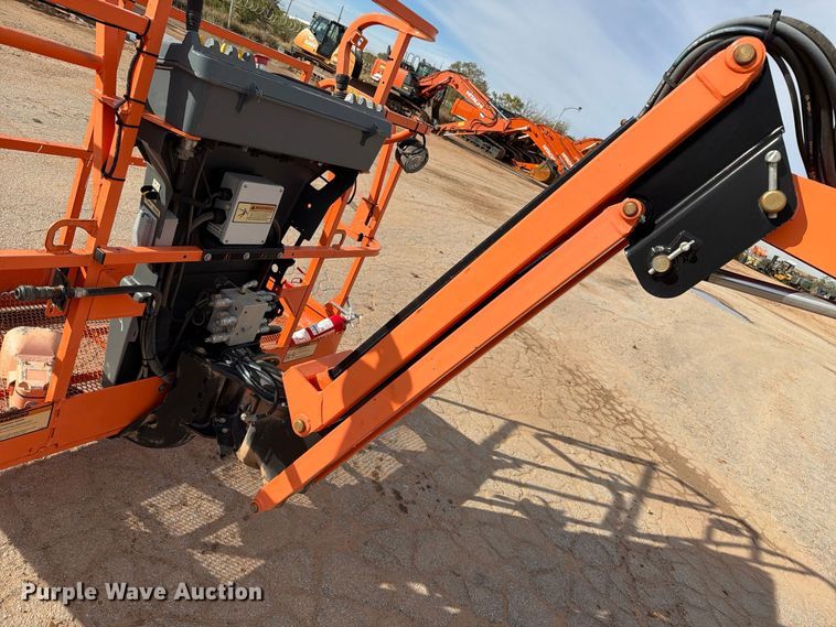 image for item FC0026 2015 JLG 450AJ boom lift