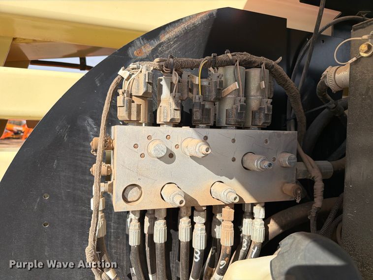 image for item FC0026 2015 JLG 450AJ boom lift
