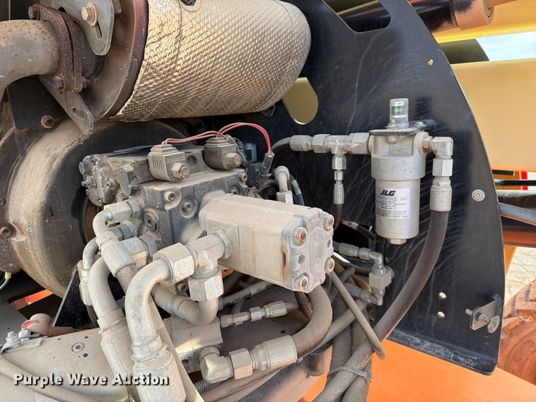 image for item FC0026 2015 JLG 450AJ boom lift