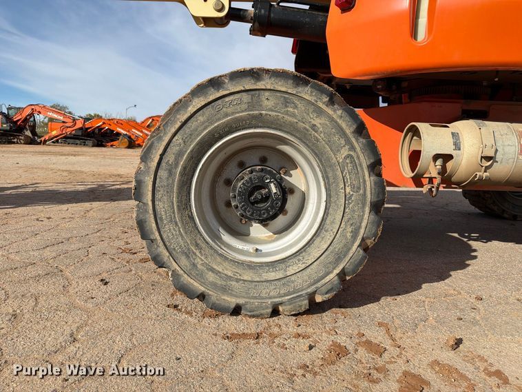 image for item FC0026 2015 JLG 450AJ boom lift