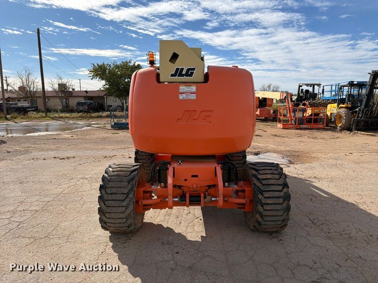 image for item FC0027 2011 JLG 450AJ boom lift