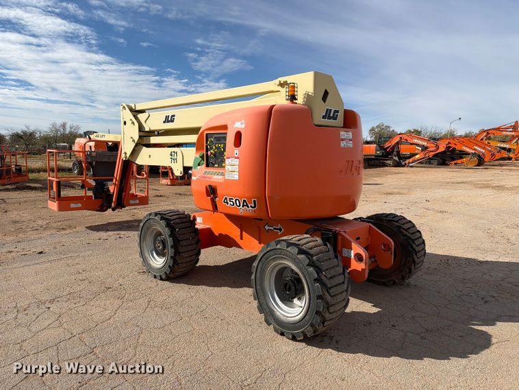 image for item FC0027 2011 JLG 450AJ boom lift