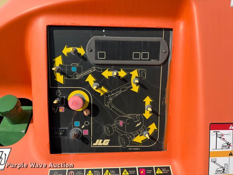 image for item FC0027 2011 JLG 450AJ boom lift