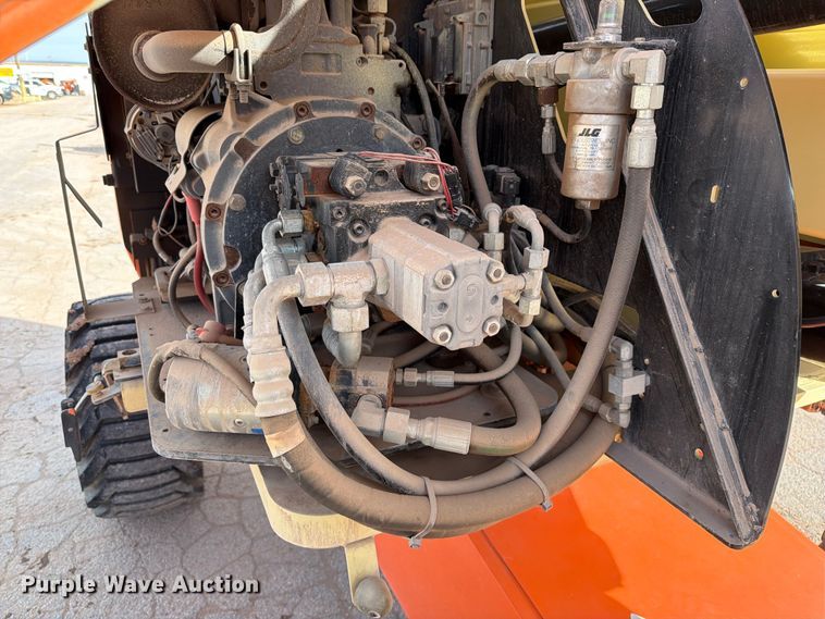 image for item FC0027 2011 JLG 450AJ boom lift