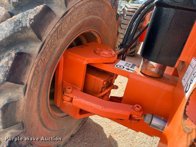 image for item FC0027 2011 JLG 450AJ boom lift